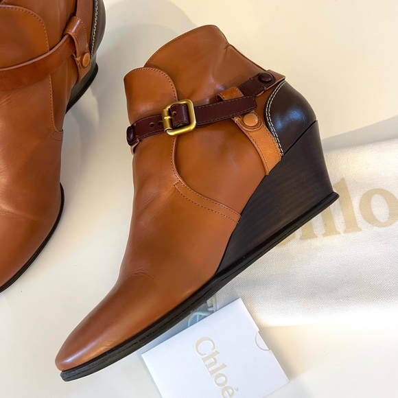 Chloe camel tan saddle wedge bootie boot leather brown buckles 39 9 auto card - Picture 2 of 9